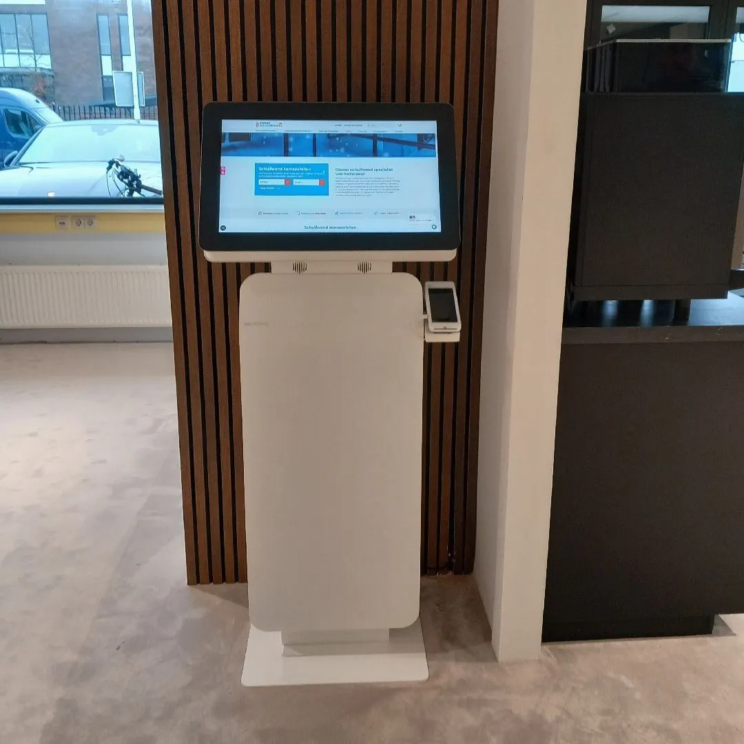 Self service kiosk in winkel