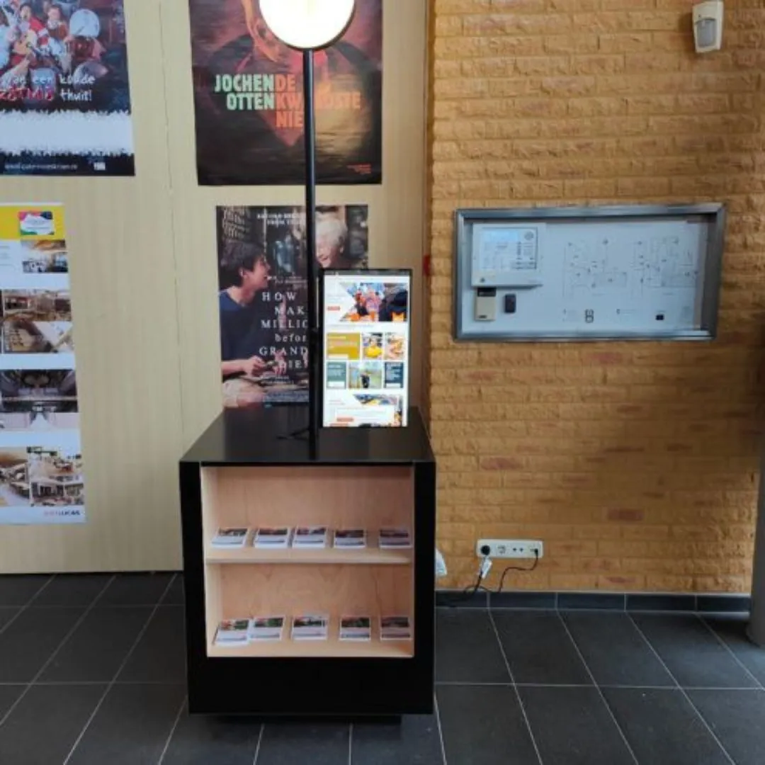 touchscreen display