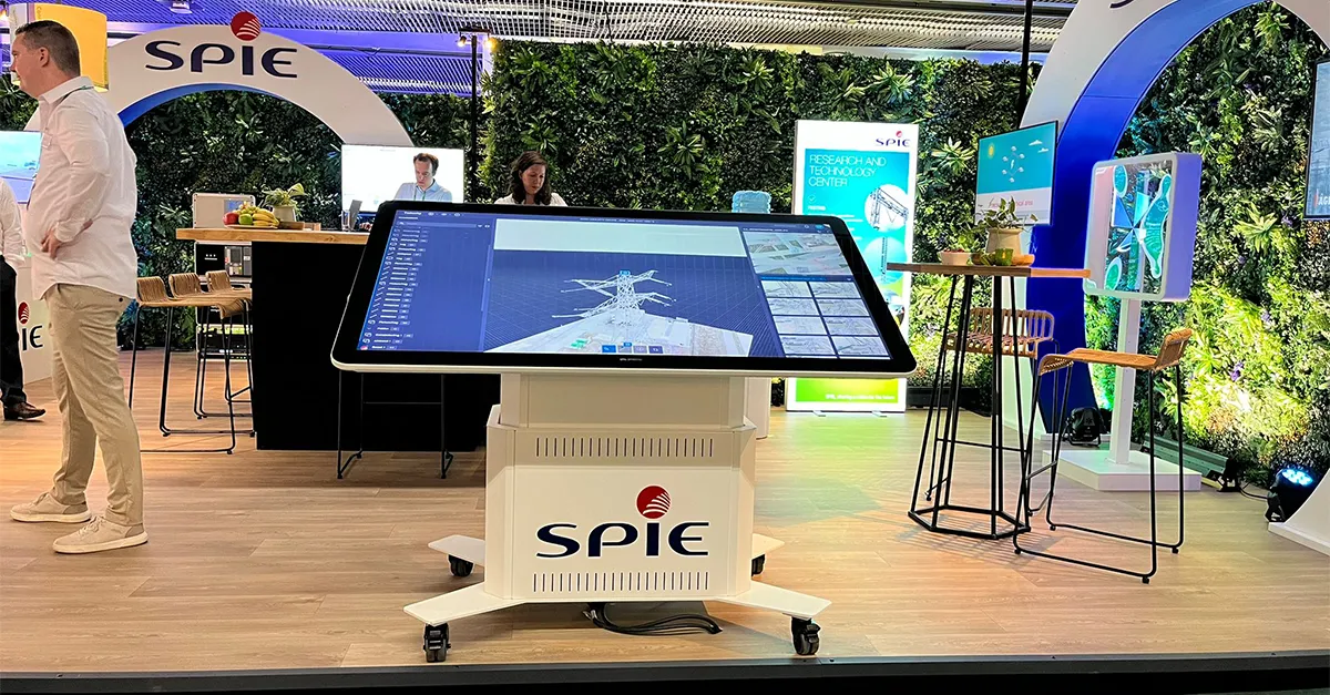 Interactieve beurspresentaties op een touchtafel SPIE