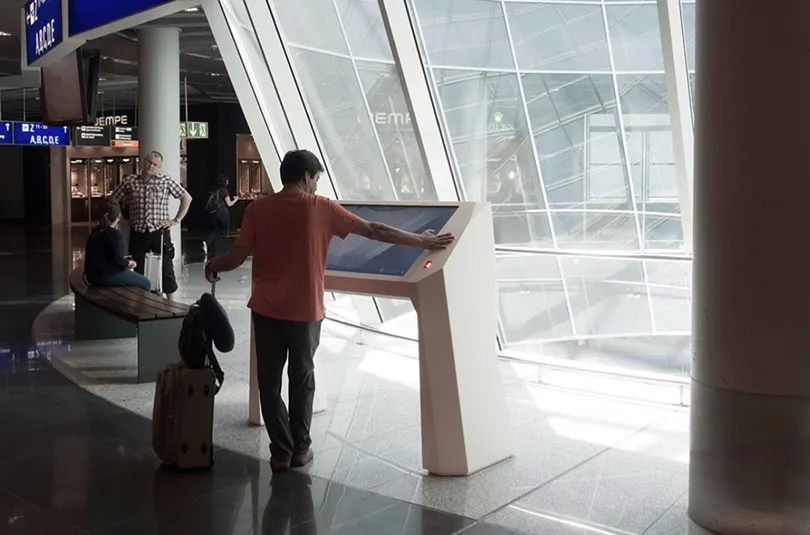 Prestop touchscreen tafel voor Cosalux - Franfurt Airport