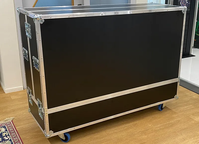 Flightcase Touchtafel veilig opgeborgen in de handige flightcase