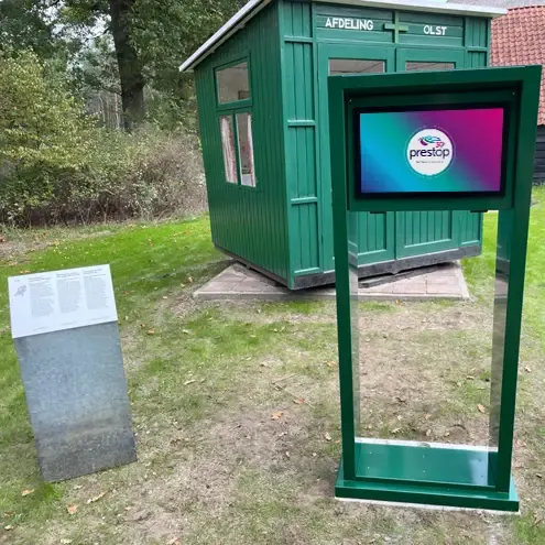 Vrijstaande Outdoor Totem: Een innovatieve, interactieve oplossing voor het Nederlands Openluchtmuseum