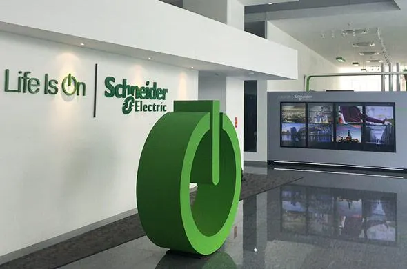 Touch videowall voor Schneider Electric in Bangkok