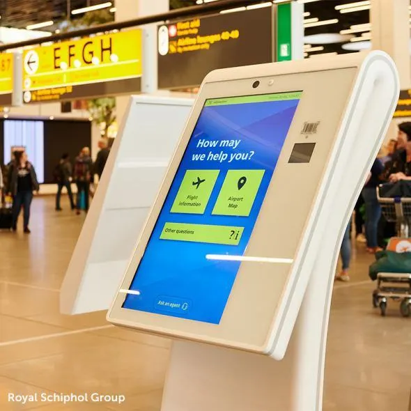 Prestop vermeld als partner van Schiphol, met mooie folder van onze self-service unit