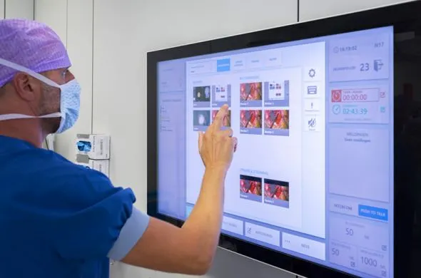 Touchscreens voor operatiekamers Sint Maartenskliniek