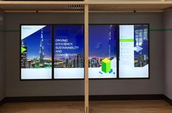 4 grote Samsung touchscreens voor Schneider Electric Kopenhagen