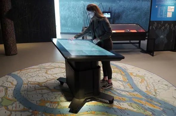 Interactieve tafel voor het Biesbosch Museum