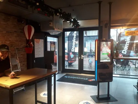 Domino's bestelzuil / QSR self order kiosk NL, DU & DK