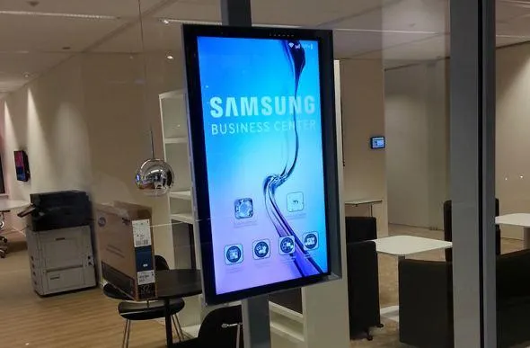 Raamtouch oplossing met Omnitapps voor Samsung Business Centre Schiphol