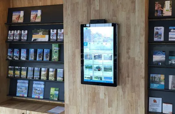 Touchscreen bij Landal Strand Resort Ouddorp Duin