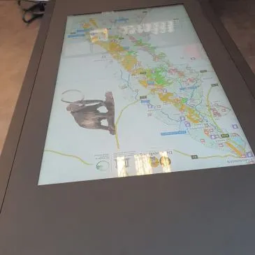 Lobby Touch Table Eminent 55" XL 